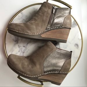 dansko susan wedge bootie